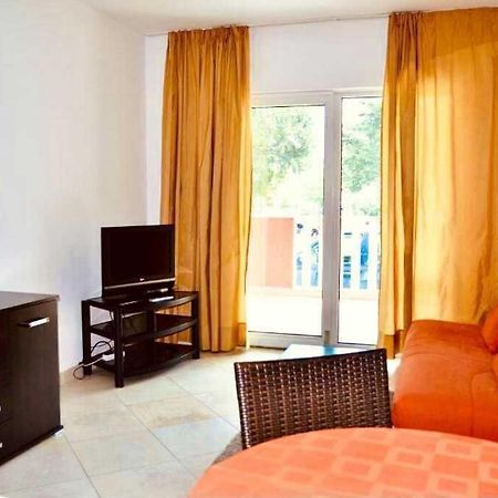 بودفا Apartments Chanel المظهر الخارجي الصورة
